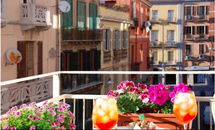Centro Storico Via Sassari Accommodation Cagliari Dış mekan fotoğraf